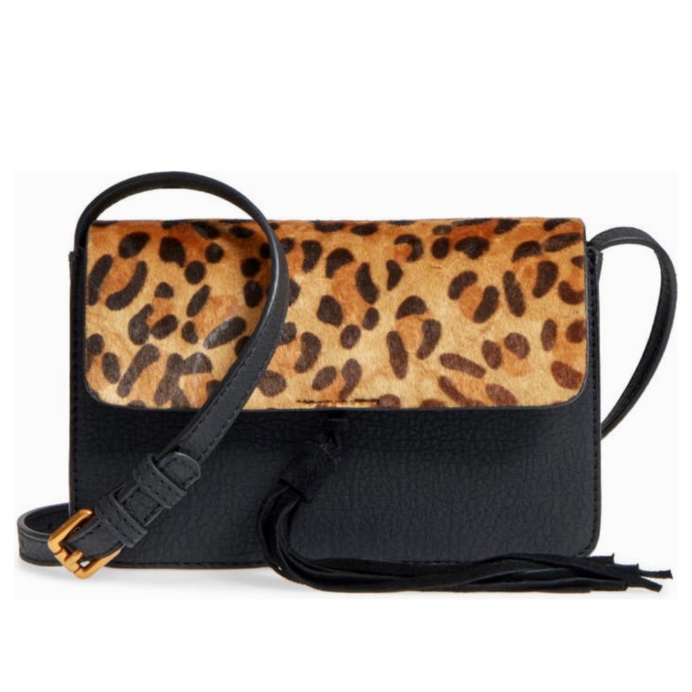 Black‎ Leopard-Print Tasseled Clutch